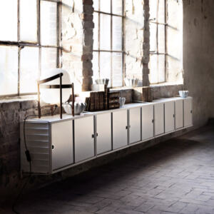 die String Serie als Sideboard